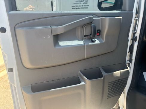 Used 2020 GMC Savana 2500 w/ Driver Convenience Package RWD image 19