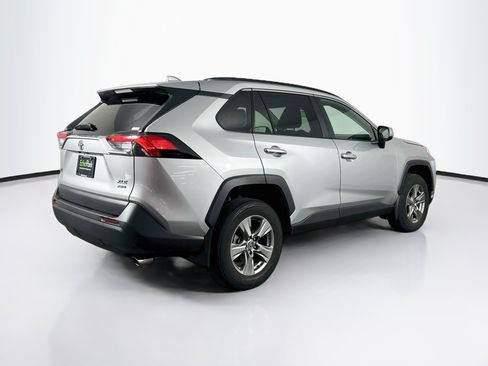 Used 2023 Toyota RAV4 XLE AWD/4WD image 9
