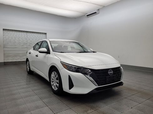 Used 2024 Nissan Sentra S image 13