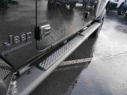 Certified 2021 Jeep Gladiator Sport image 13