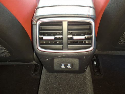 Used 2024 Genesis G70 2.5T w/ Sport Prestige Package image 13