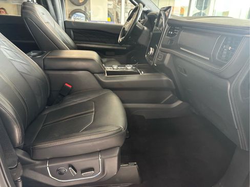 Certified 2024 Ford Expedition Platinum AWD/4WD image 40