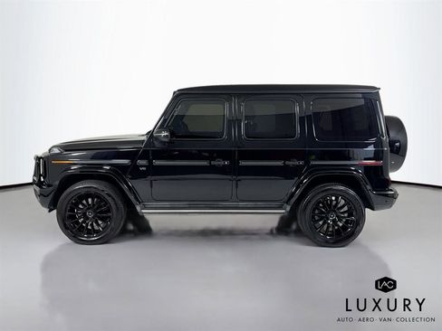 Used 2021 Mercedes-Benz G 550 w/ G Manufaktur Interior Package image 9