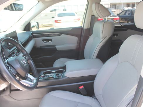 Used 2024 Honda Pilot Elite image 24