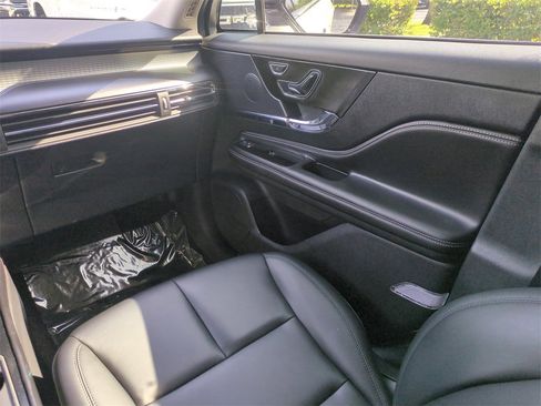 Used 2024 Lincoln Corsair FWD image 18