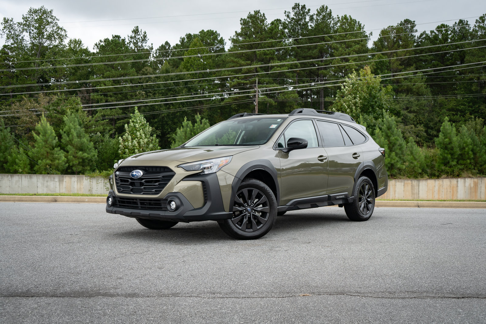 Used 2025 Subaru Outback Onyx Edition AWD/4WD image 1