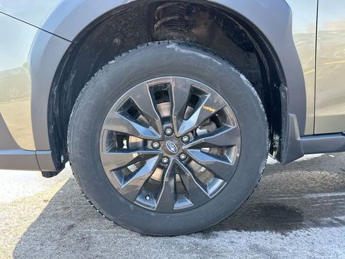 Used 2023 Subaru Outback Onyx Edition image 19