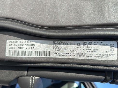 New 2025 Jeep Grand Cherokee Altitude image 39