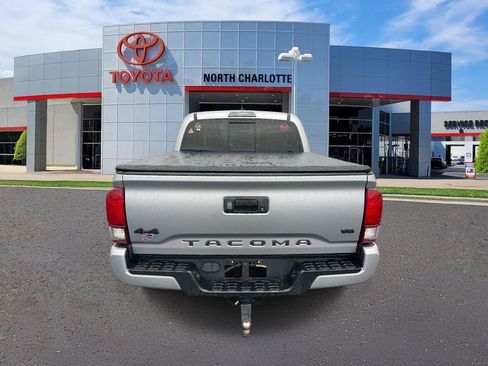 Used 2022 Toyota Tacoma SR5 image 9