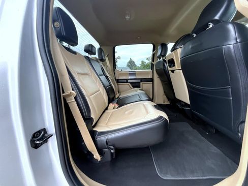 Used 2019 Ford F150 XLT w/ Equipment Group 302A Luxury AWD/4WD image 20