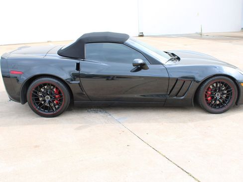 Used 2012 Chevrolet Corvette Grand Sport w/ 4LT Preferred Equipment Group RWD image 7