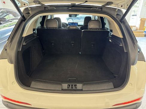 Used 2023 Lincoln Corsair FWD w/ Equipment Group 101A image 22