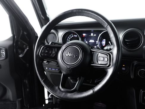 Used 2023 Jeep Wrangler Unlimited w/ Sun & Screen Package AWD/4WD image 21