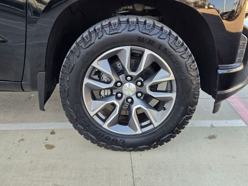 Used 2020 Chevrolet Silverado 1500 RST image 32