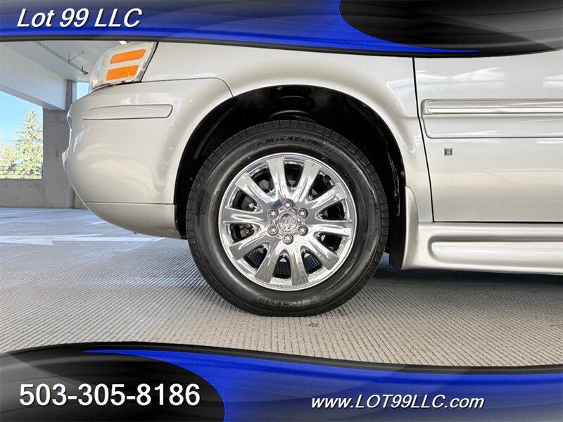 Used 2007 Buick Terraza CXL w/ Driver Confidence Package FWD image 23