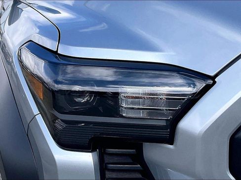 Used 2024 Toyota Tacoma TRD Off-Road image 30