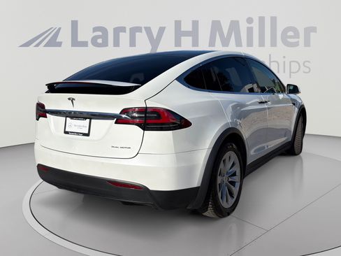 Used 2019 Tesla Model X Long Range AWD/4WD image 5