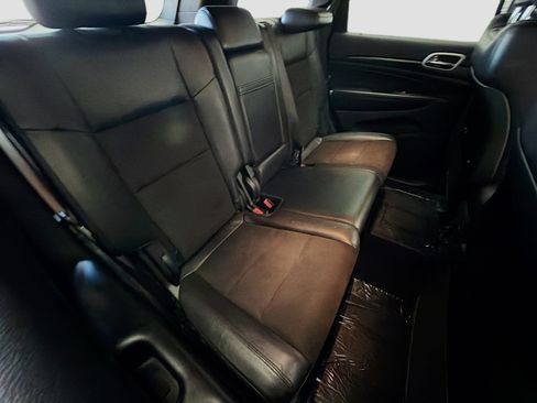 Used 2020 Jeep Grand Cherokee Altitude RWD image 14
