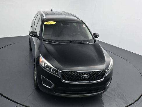 Used 2017 Kia Sorento FWD w/ LX Convenience Package image 29