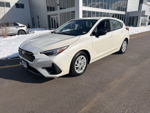 Used 2024 Subaru Impreza 2.0i image 1