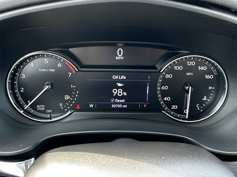 Used 2019 Cadillac XT4 Luxury w/ Cold Weather Package image 13