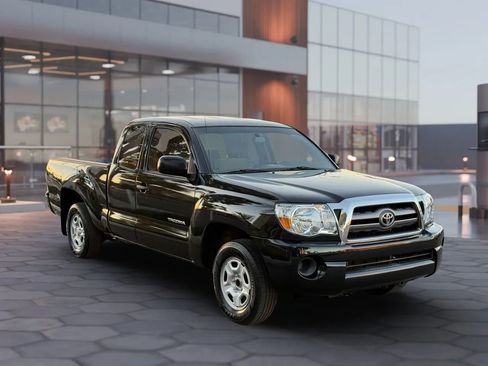 Used 2010 Toyota Tacoma 2WD Access Cab image 8