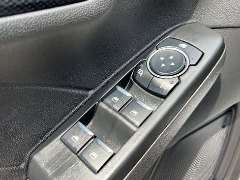 Used 2025 Ford Escape ST-Line Select AWD/4WD image 11
