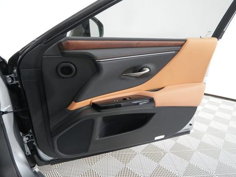 Certified 2025 Lexus ES 350 w/ Premium Package FWD image 21