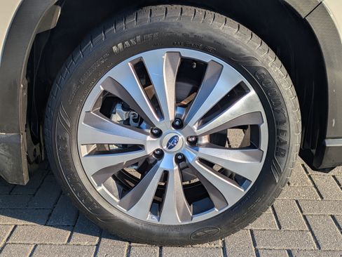 Used 2021 Subaru Ascent Touring w/ Popular Package #2A image 12