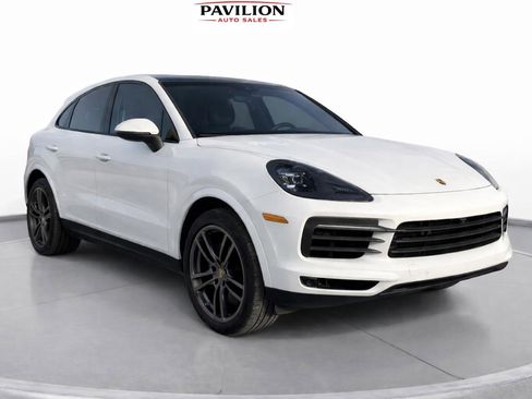 Used 2021 Porsche Cayenne Coupe image 2