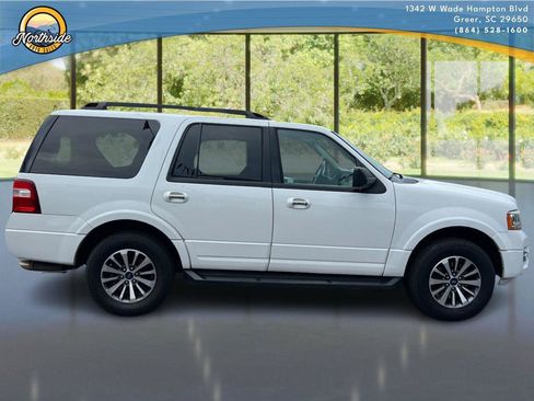 Used 2017 Ford Expedition XLT RWD image 23