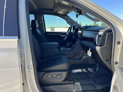 New 2026 GMC Sierra 1500 Denali w/ Technology Package AWD/4WD image 33