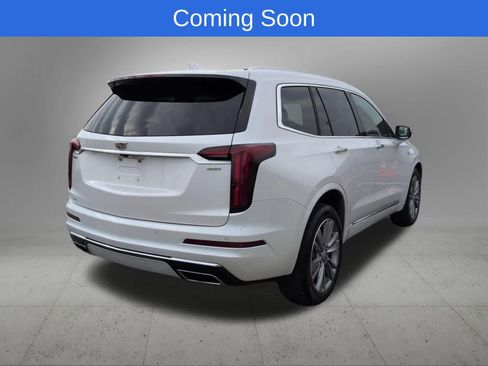 Used 2023 Cadillac XT6 Premium Luxury image 6