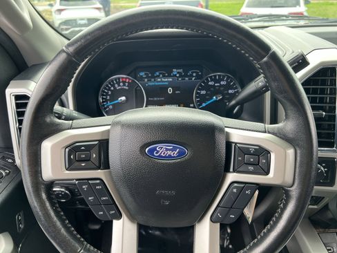 Used 2018 Ford F250 Lariat w/ Chrome Package image 16