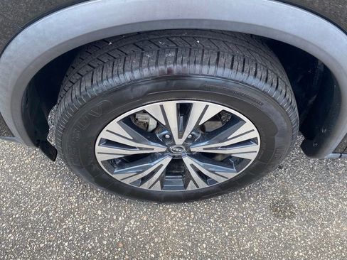 Used 2023 Nissan Rogue SV FWD image 18