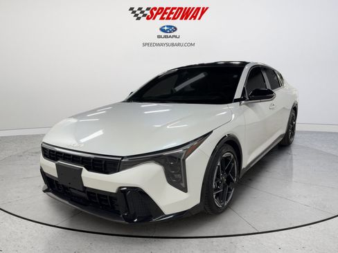 Used 2025 Kia K4 GT-Line w/ GT-Line Sunroof Package image 3