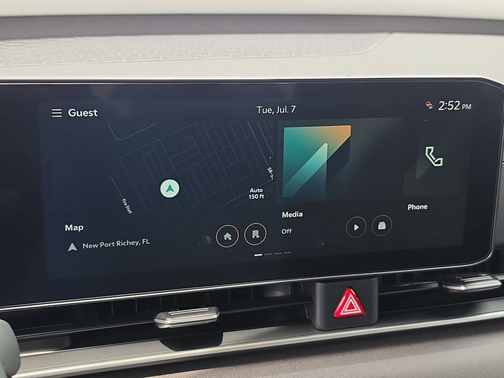 New 2026 Kia Carnival EX FWD image 24