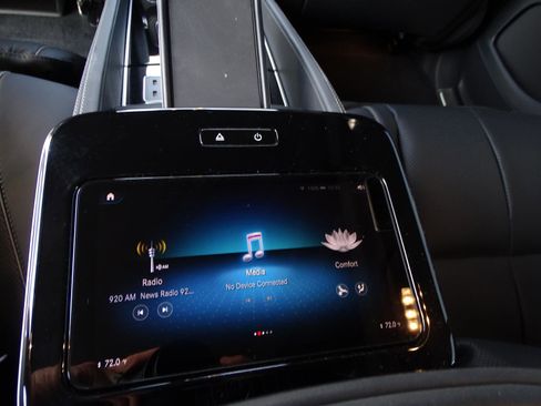 Used 2023 Mercedes-Benz Maybach GLS 600 4MATIC image 15