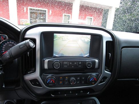 Used 2018 GMC Sierra 1500 SLT w/ Texas SLT Premium Package image 17