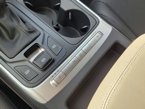 New 2026 Kia Carnival FWD image 35