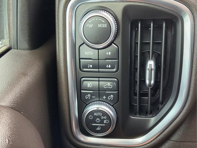 Certified 2022 GMC Sierra 3500 Denali AWD/4WD image 30