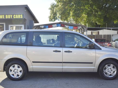 Used 2013 Dodge Grand Caravan American Value Package image 8