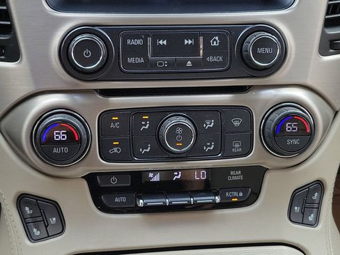 Used 2019 GMC Yukon Denali w/ Denali Ultimate Package AWD/4WD image 15