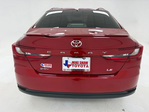 Used 2025 Toyota Camry LE FWD image 39