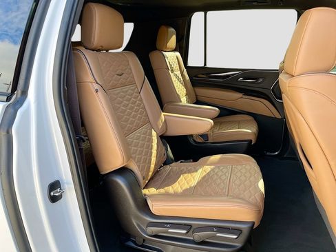 Used 2023 Cadillac Escalade ESV Sport w/ Touring Package AWD/4WD image 32
