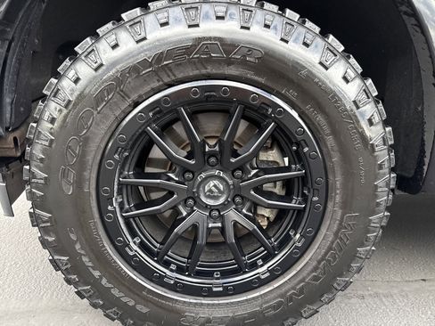 Used 2019 Ford F150 Lariat AWD/4WD image 11