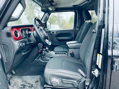 Used 2018 Jeep Wrangler Unlimited Rubicon w/ Steel Bumper Group image 11