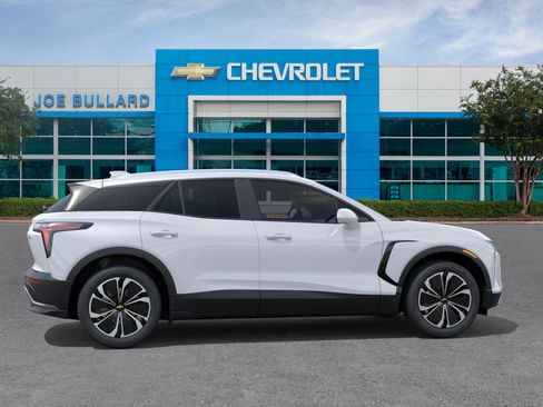 New 2025 Chevrolet Blazer EV LT image 44