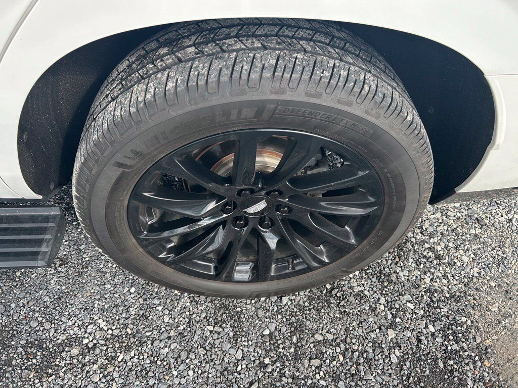 Used 2021 Cadillac Escalade Sport Platinum w/ LPO, ONYX Package AWD/4WD image 6
