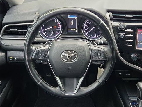Used 2019 Toyota Camry SE image 18